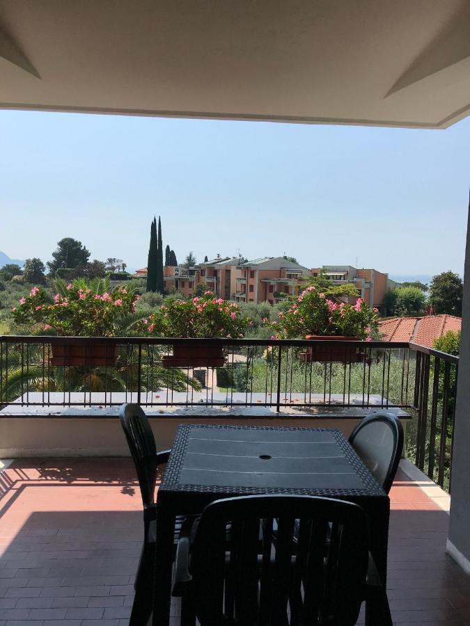 Albergo Villa Angela Toscolano Maderno Exterior foto